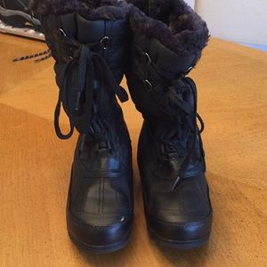Alpine Design winter boots